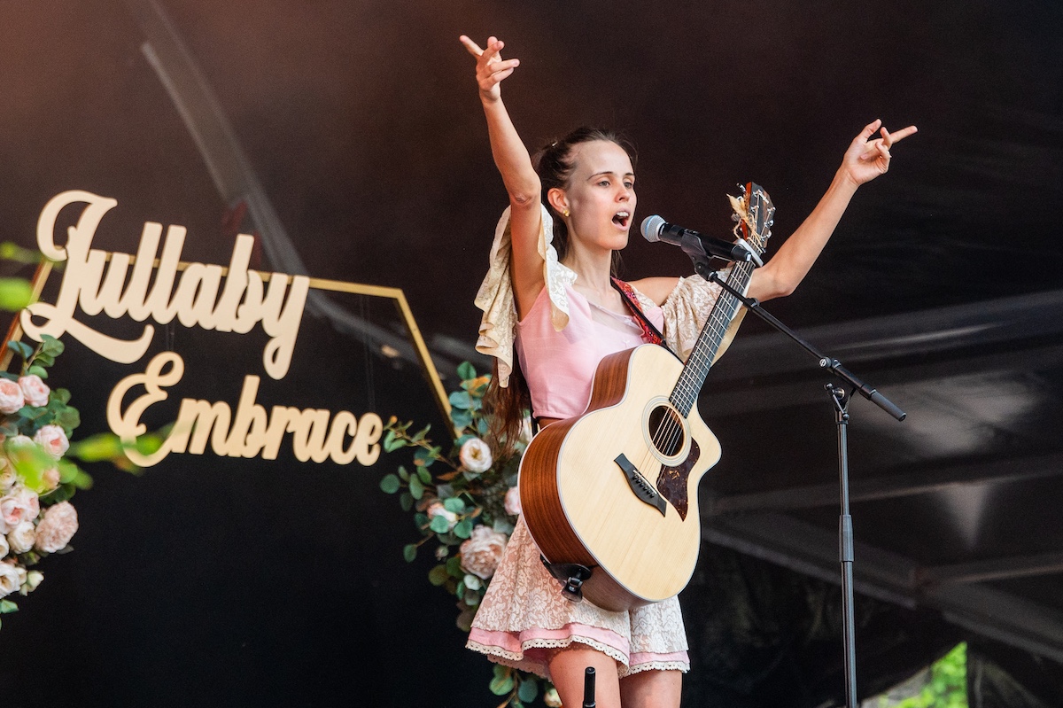 Lullaby Embrace @ Genk On Stage, picture 8, photographed by Anoek Houben - FrontView Magazine