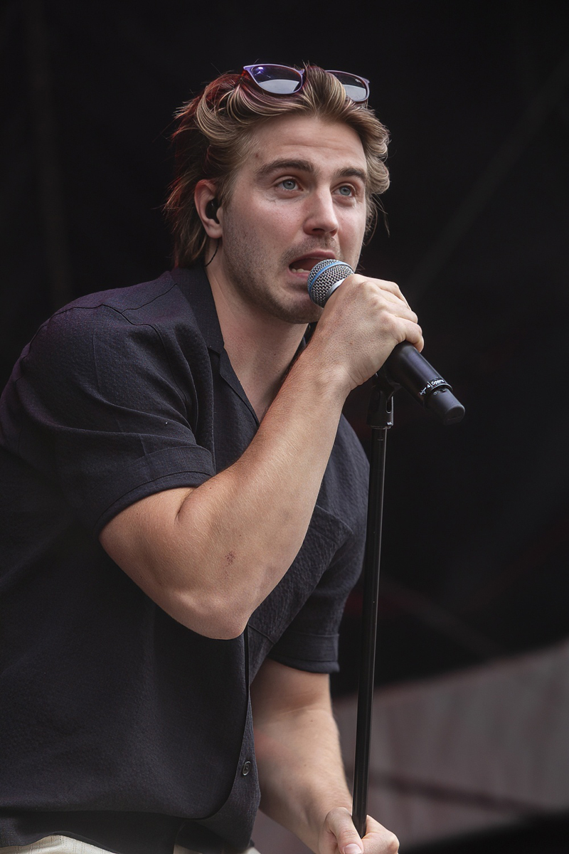 Maksim @ Adriaen Brouwer Bierfeesten, foto 6, foto's door Edwin Houdevelt - FrontView Magazine
