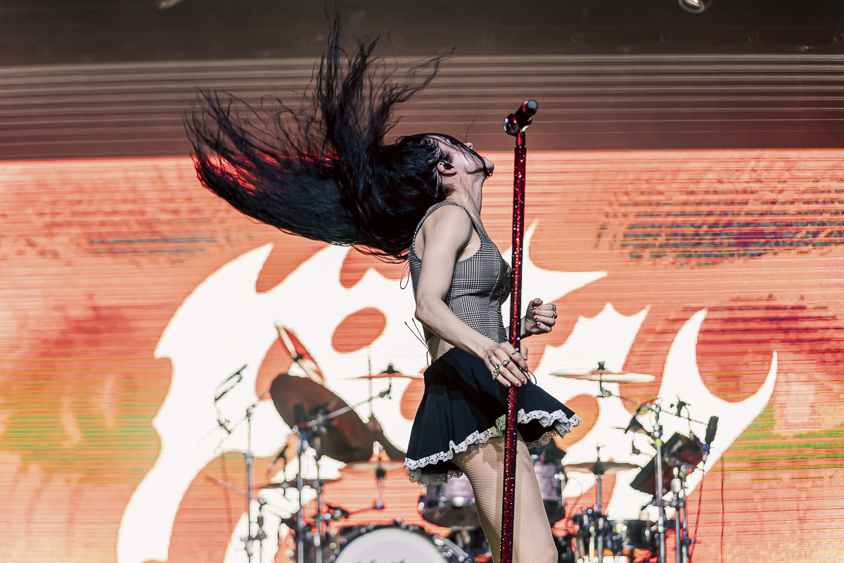 Poppy @ Jera On Air, picture 5, photographed by Peter Smet - FrontView Magazine