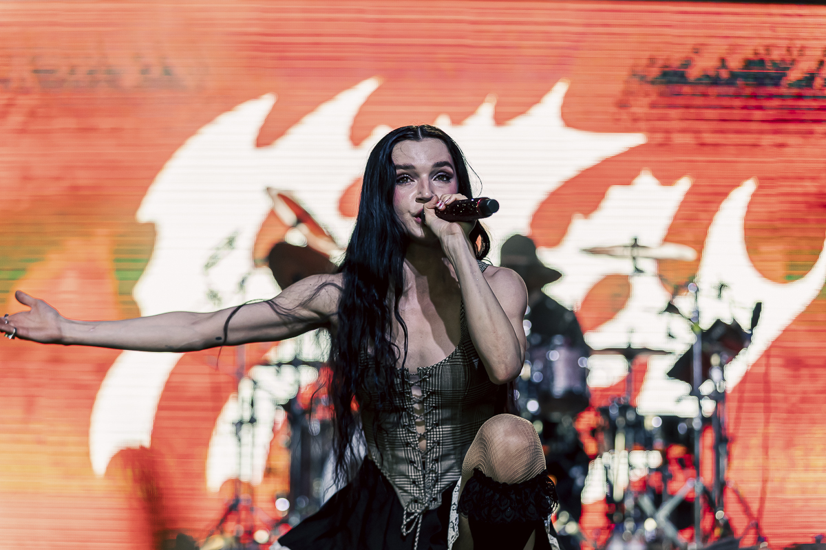 Poppy @ Jera On Air, picture 10, photographed by Peter Smet - FrontView Magazine