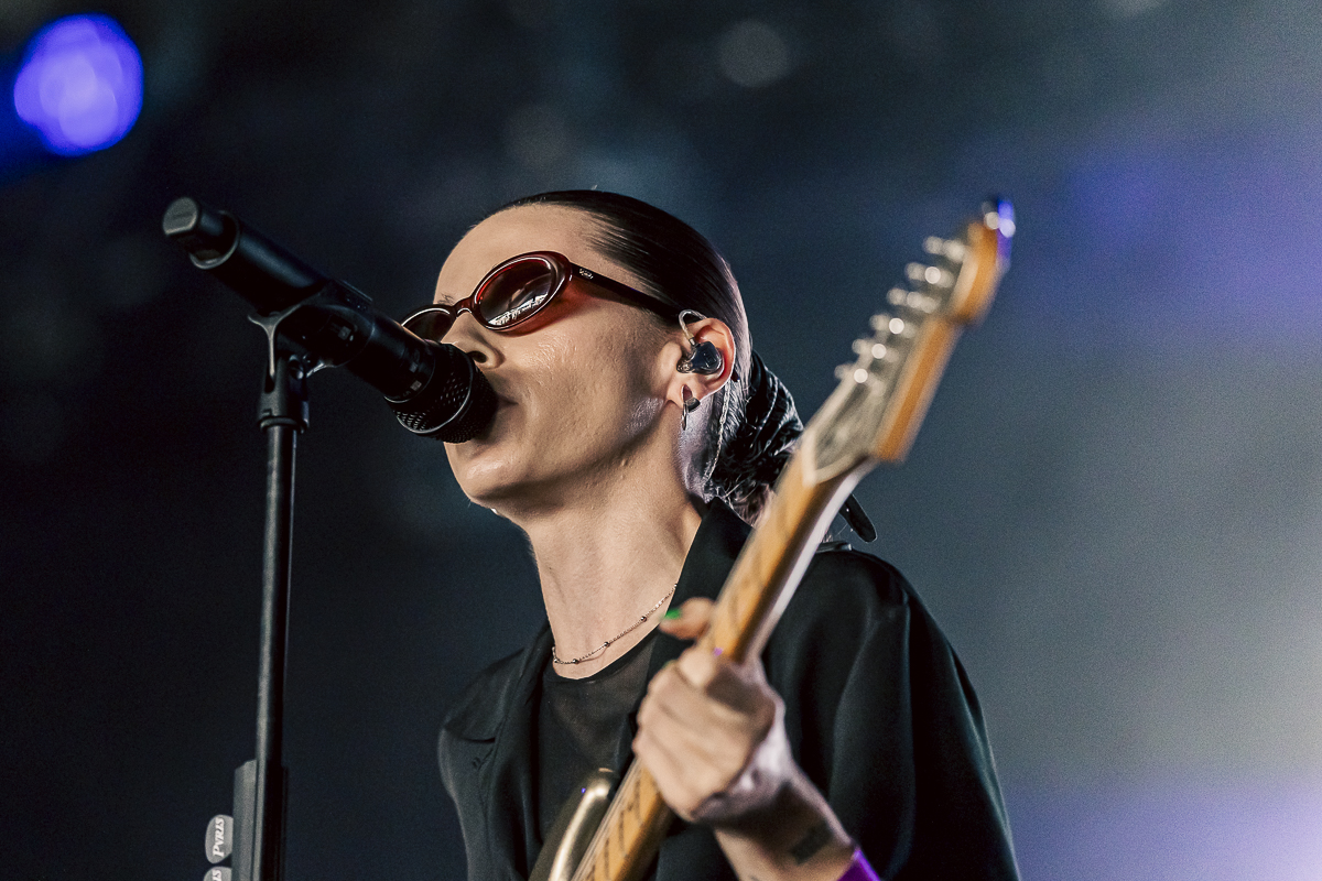 PVRIS @ Jera On Air, picture 1, photographed by Peter Smet - FrontView Magazine