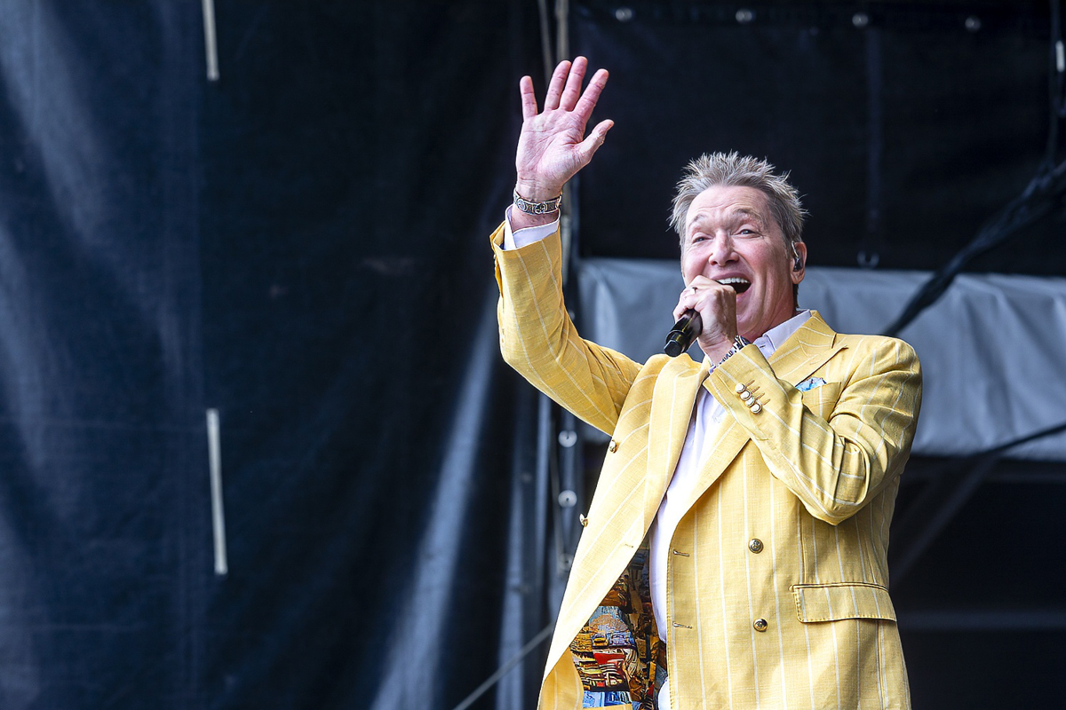 Bart Kaëll @ Adriaen Brouwer Bierfeesten, picture 13, photographed by Edwin Houdevelt - FrontView Magazine