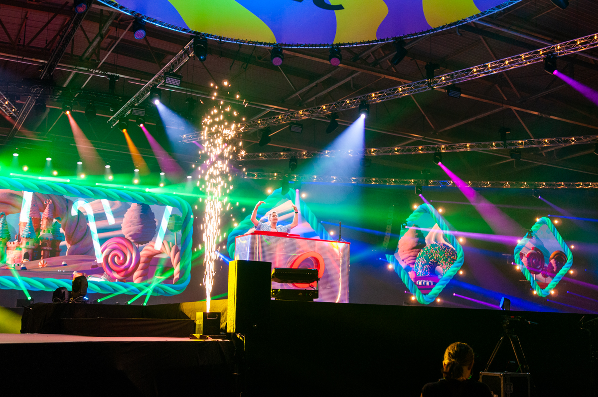 De foute party. 2025 @ Flanders Expo, picture 10, photographed by Jurgen Van De Maele - FrontView Magazine