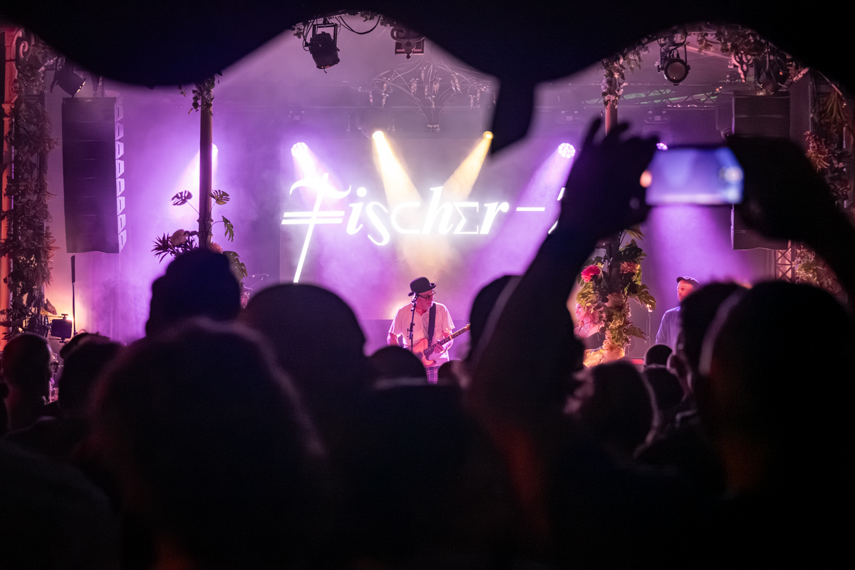 Fischer-Z @ De Casino, picture 5, photographed by Bart Janssens - FrontView Magazine