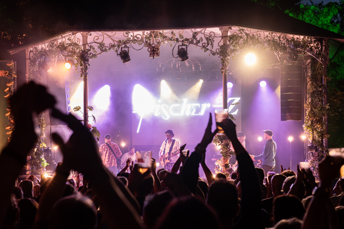 Fischer-Z @ De Casino, picture 9, photographed by Bart Janssens - FrontView Magazine