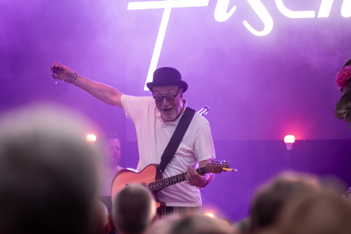 Fischer-Z @ De Casino, picture 23, photographed by Bart Janssens - FrontView Magazine