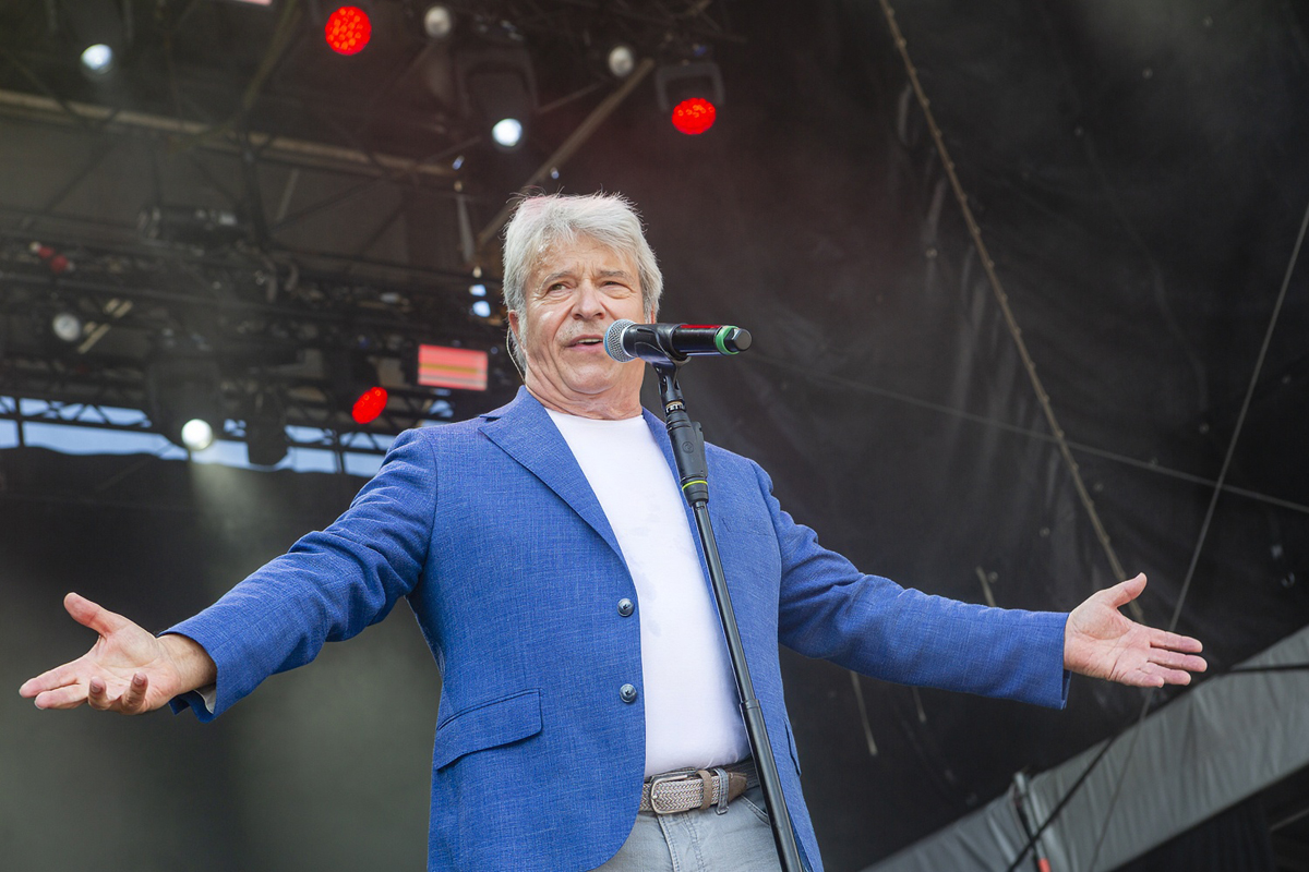 Garry Hagger @ Adriaen Brouwer Bierfeesten, foto 8, foto's door Edwin Houdevelt - FrontView Magazine