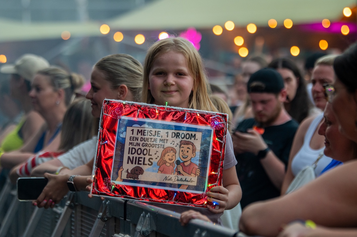 Niels Destadsbader @ Genk On Stage, foto 3, foto's door Anoek Houben - FrontView Magazine