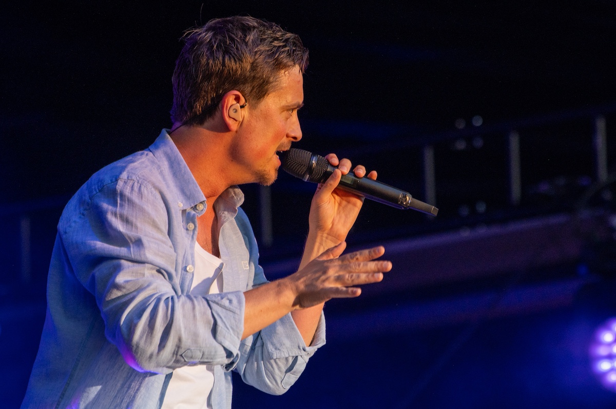 Niels Destadsbader @ Genk On Stage, foto 7, foto's door Anoek Houben - FrontView Magazine