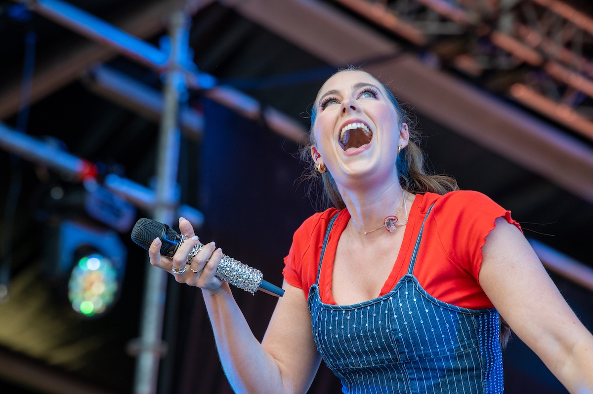 Samson & Marie @ Genk On Stage, picture 7, photographed by Anoek Houben - FrontView Magazine