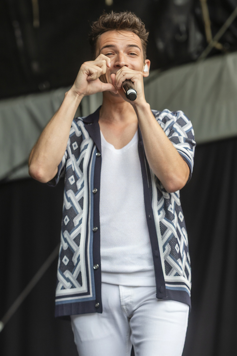 Thomas Julian @ Adriaen Brouwer Bierfeesten, picture 4, photographed by Edwin Houdevelt - FrontView Magazine