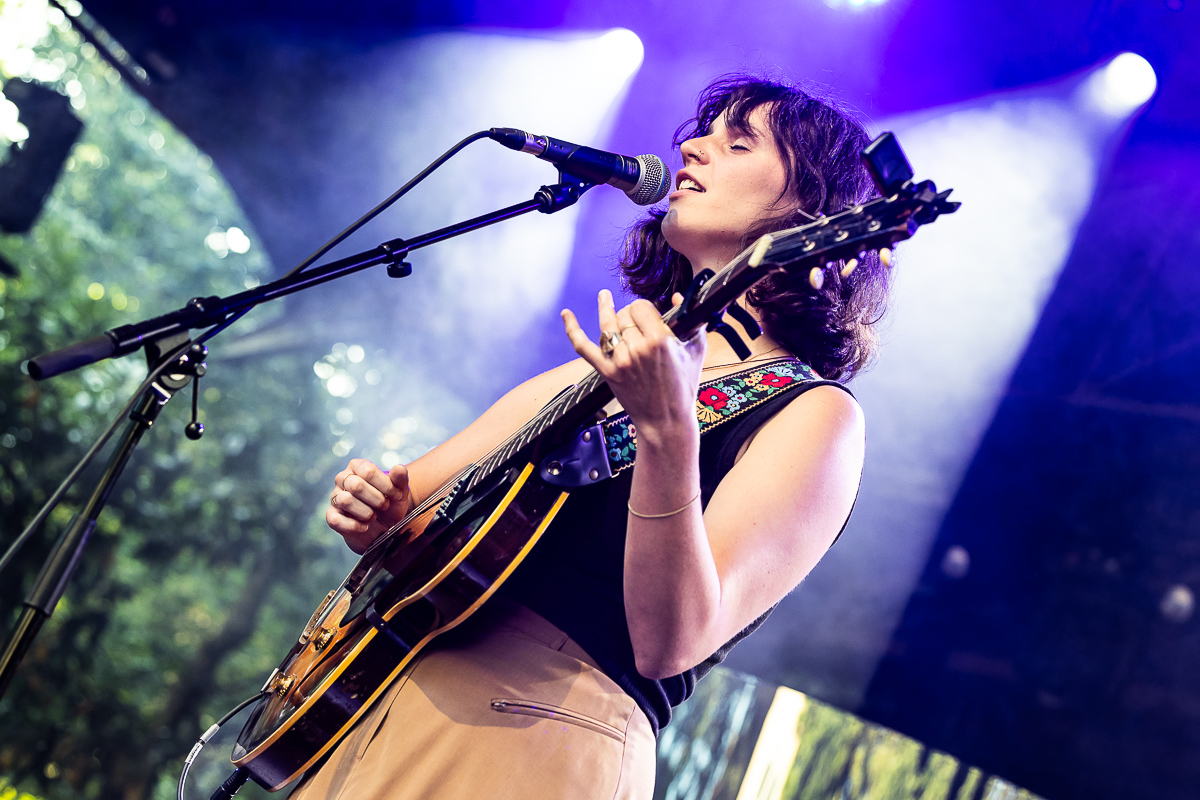 Renata Louisa @ OLT Rivierenhof, picture 4, photographed by Marc Verdonck - FrontView Magazine