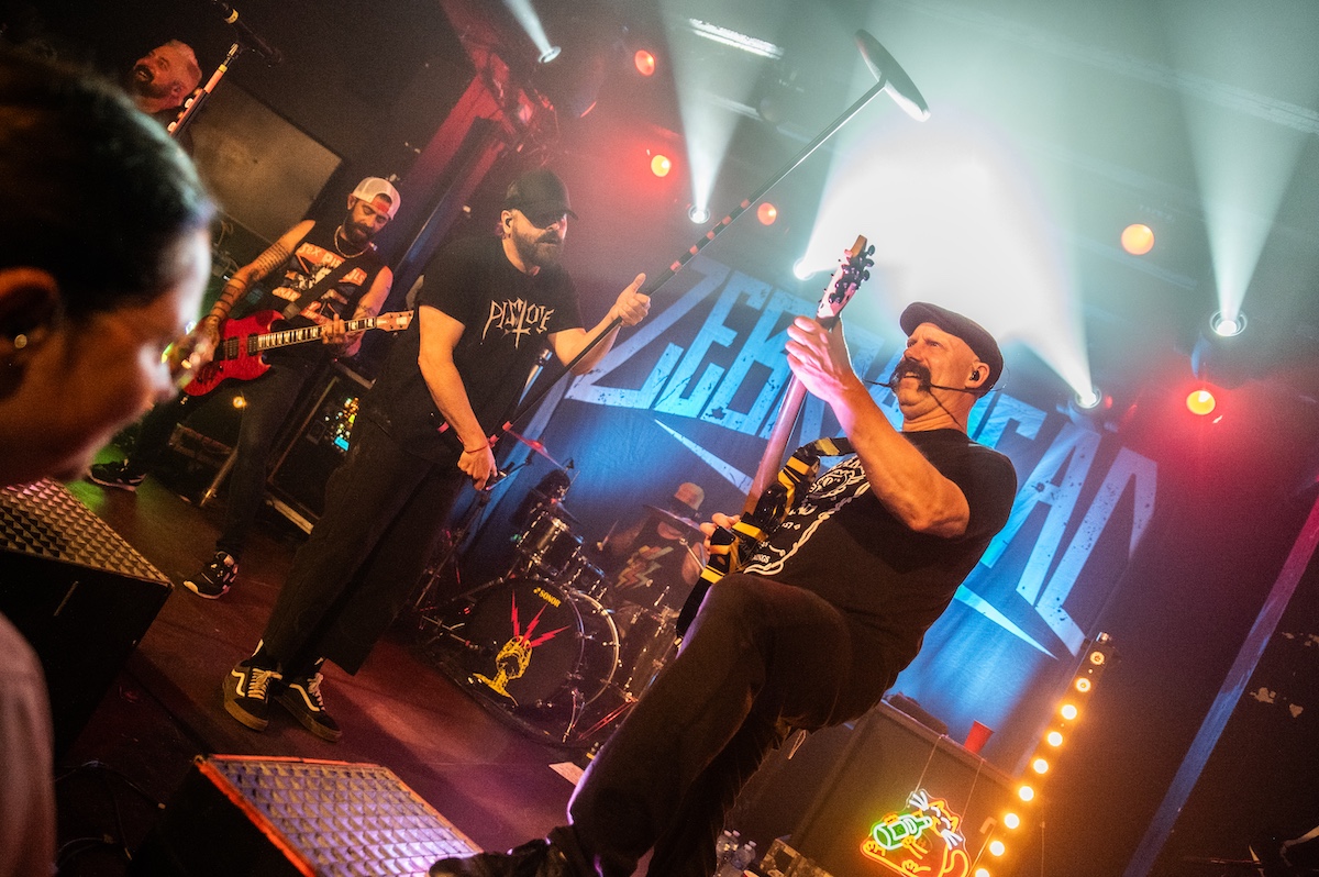 Zebrahead @ Club AFF, picture 1, photographed by Anoek Houben - FrontView Magazine