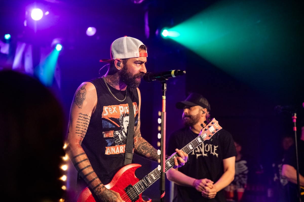 Zebrahead @ Club AFF, picture 9, photographed by Anoek Houben - FrontView Magazine