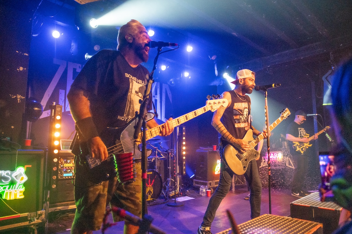 Zebrahead @ Club AFF, picture 14, photographed by Anoek Houben - FrontView Magazine