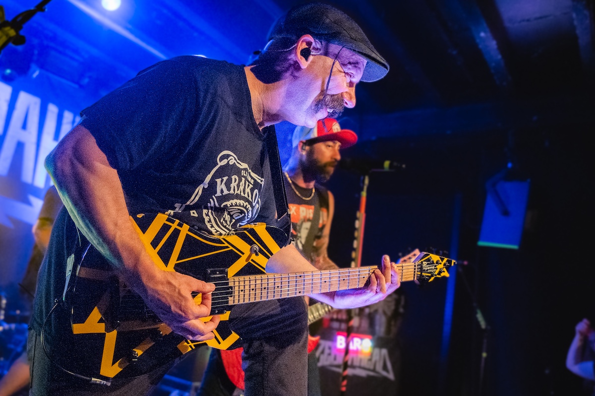 Zebrahead @ Club AFF, picture 24, photographed by Anoek Houben - FrontView Magazine