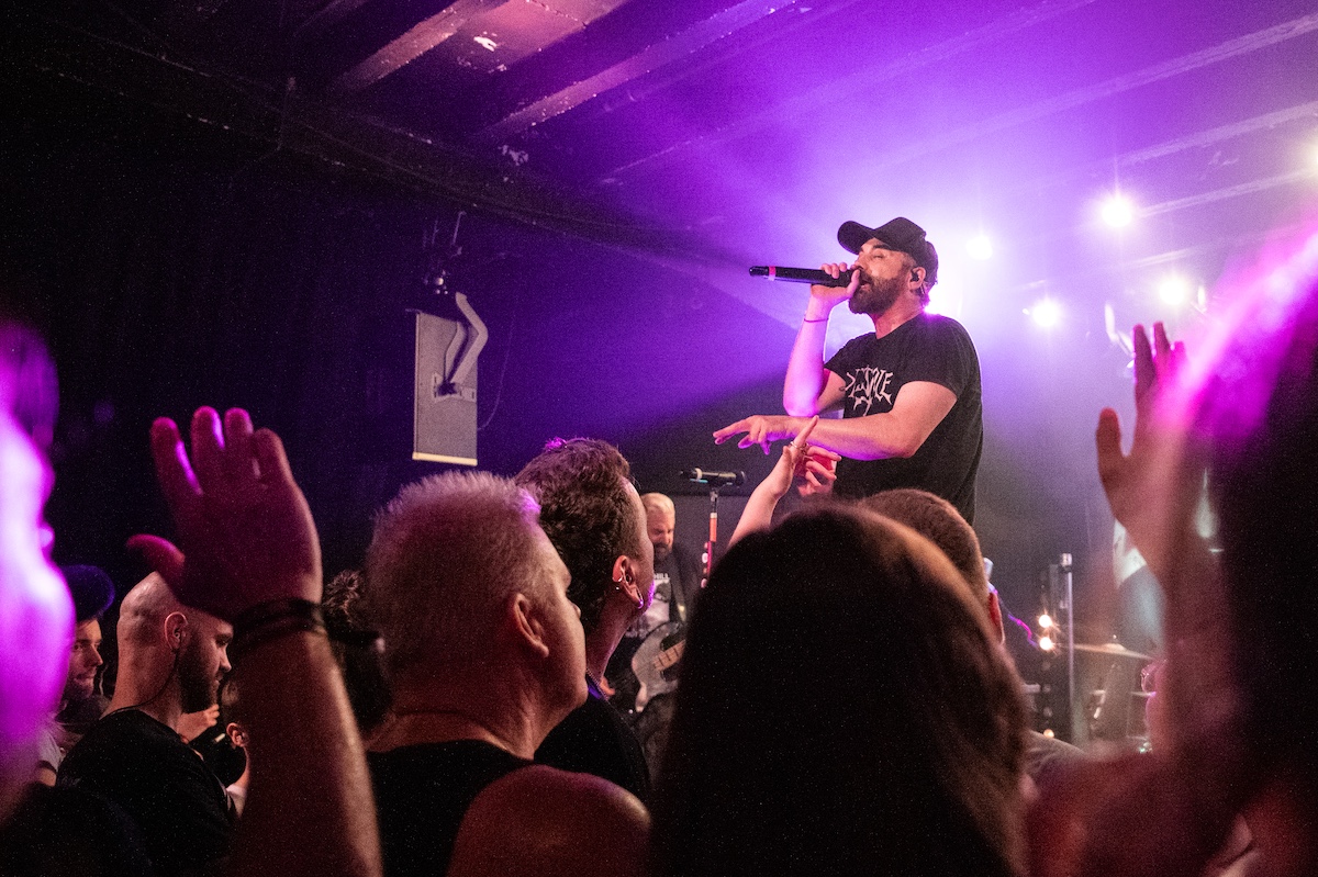 Zebrahead @ Club AFF, picture 29, photographed by Anoek Houben - FrontView Magazine