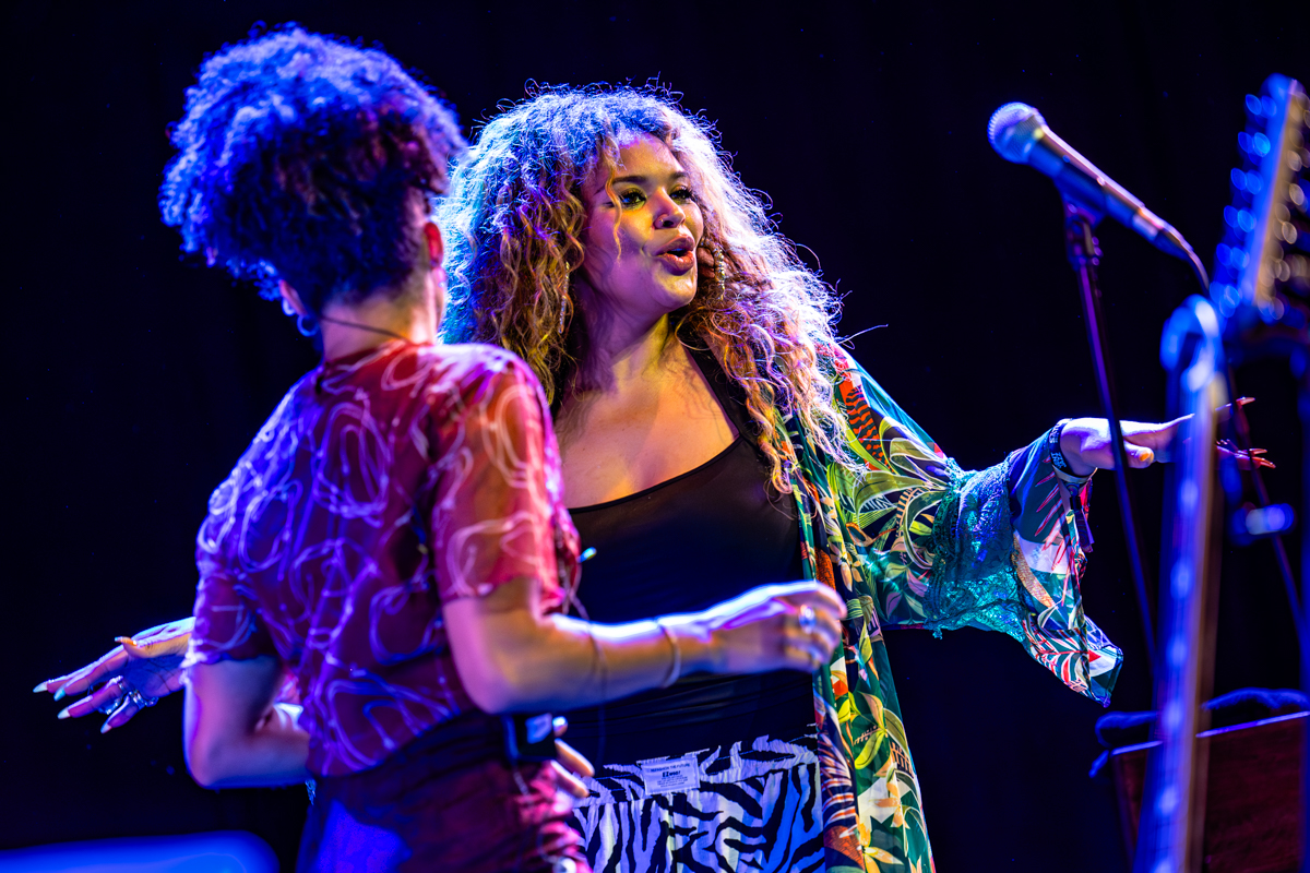Stef Kamil Carlens & The Gates of Eden @ Gent Jazz, picture 4, photographed by Dorien Goetschalckx - FrontView Magazine