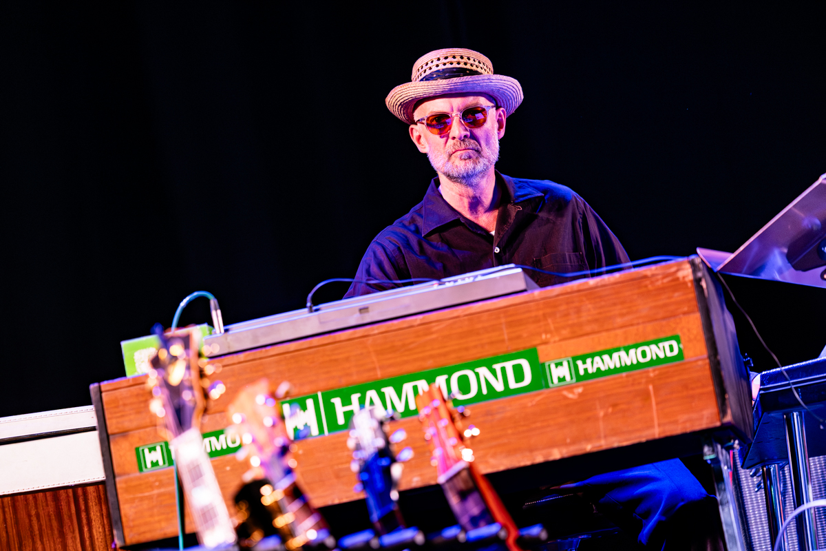 Stef Kamil Carlens & The Gates of Eden @ Gent Jazz, picture 6, photographed by Dorien Goetschalckx - FrontView Magazine