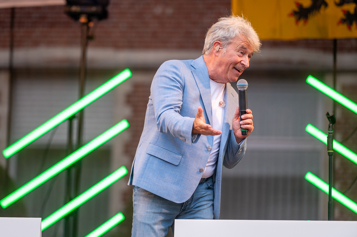 Garry Hagger @ Vlaanderen zingt Stabroek, picture 19, photographed by Dimitri Vanlommel - FrontView Magazine