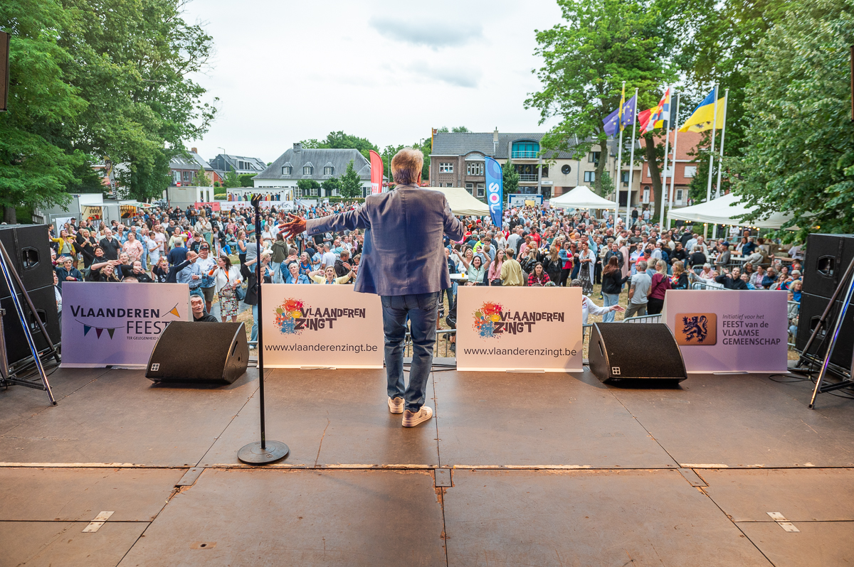 Garry Hagger @ Vlaanderen zingt Stabroek, picture 23, photographed by Dimitri Vanlommel - FrontView Magazine