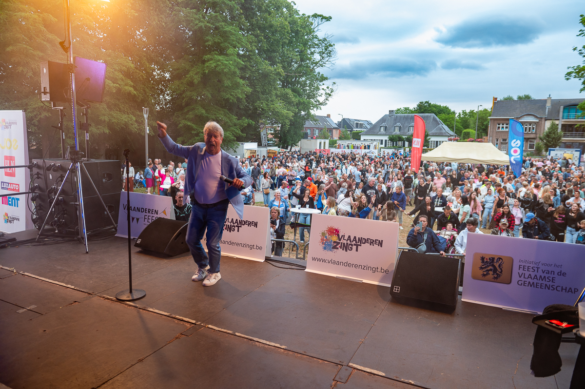 Garry Hagger @ Vlaanderen zingt Stabroek, picture 27, photographed by Dimitri Vanlommel - FrontView Magazine