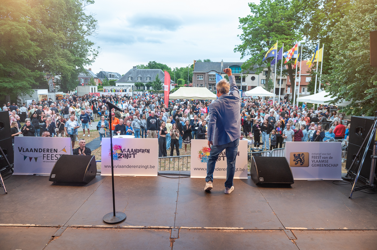 Garry Hagger @ Vlaanderen zingt Stabroek, picture 28, photographed by Dimitri Vanlommel - FrontView Magazine