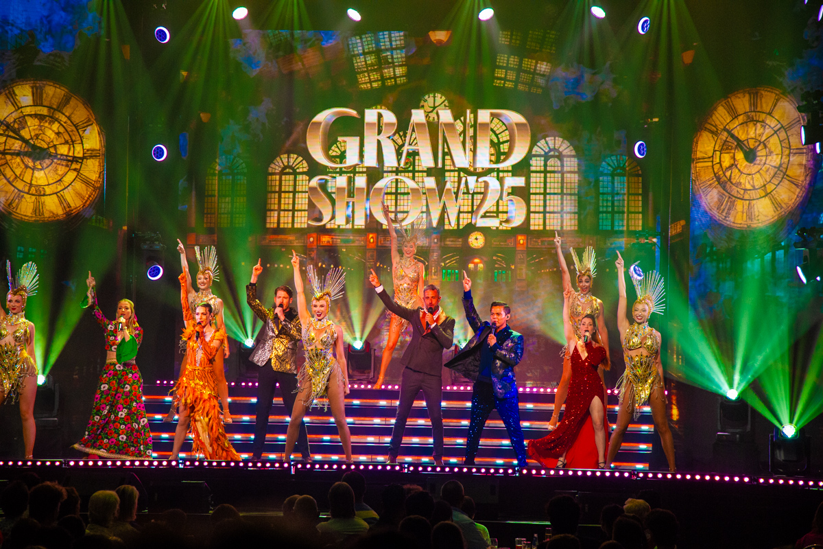 Grand Show'25 Mirage Magique @ casino Knokke, picture 49, photographed by Peter Minnebo - FrontView Magazine