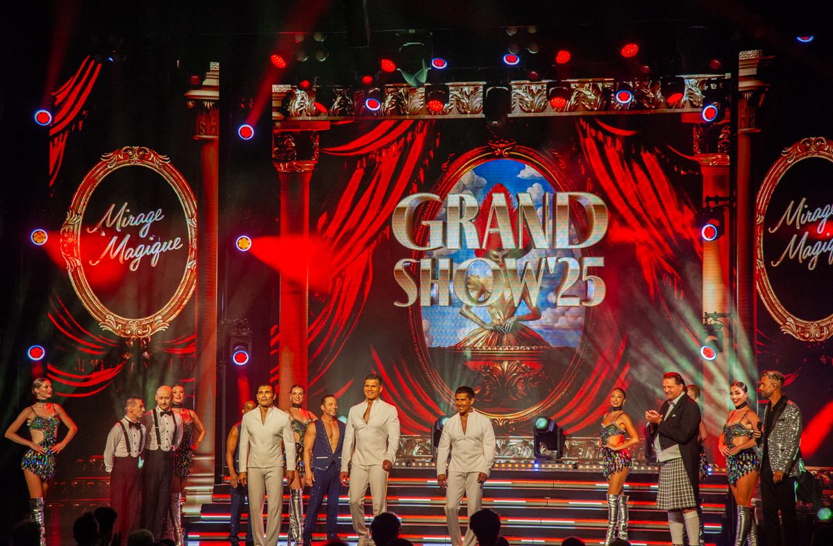 Grand Show'25 Mirage Magique @ casino Knokke, picture 61, photographed by Peter Minnebo - FrontView Magazine