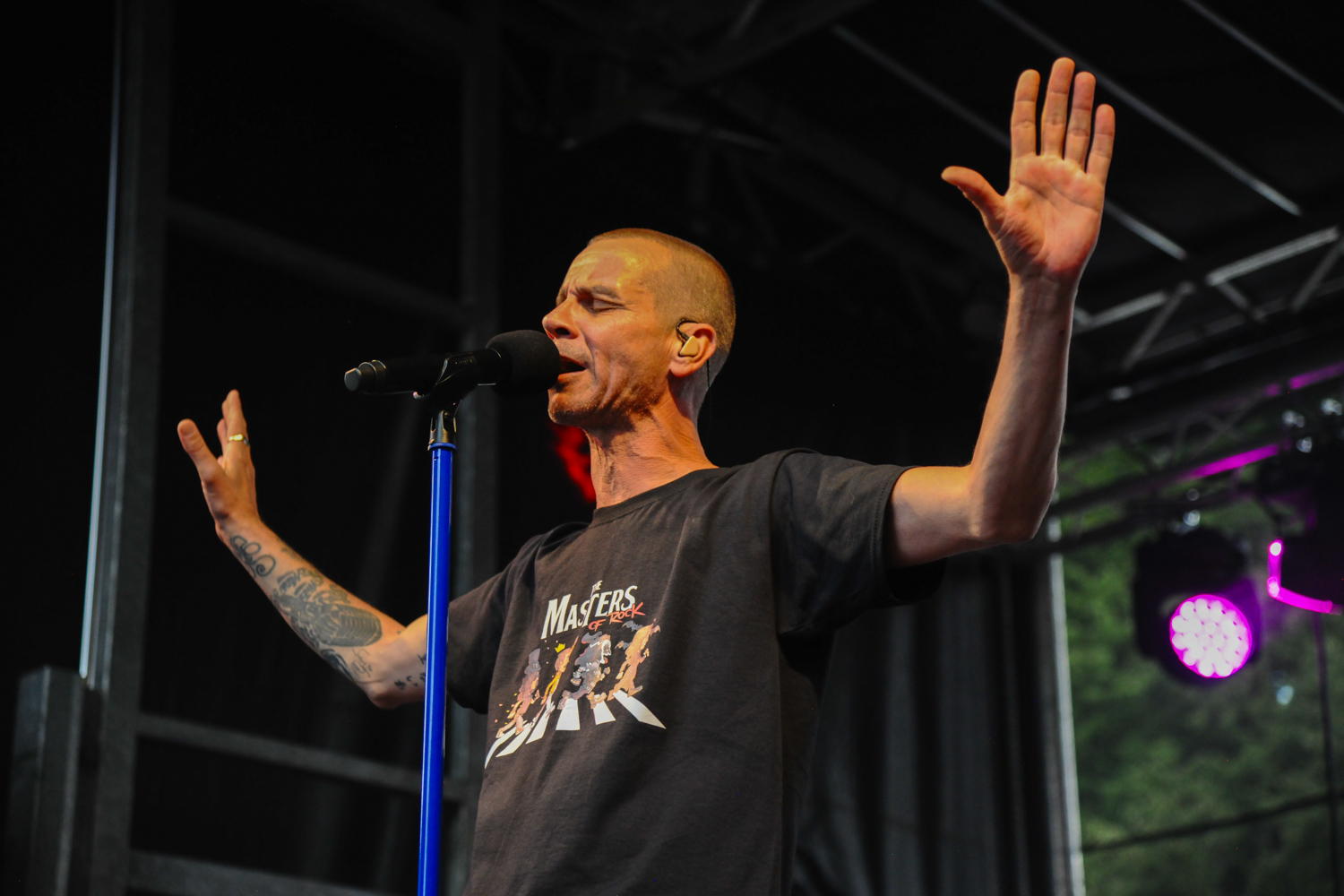 Sam Gooris @ Vlaanderen Zingt Deurne, picture 4, photographed by Peter Minnebo - FrontView Magazine