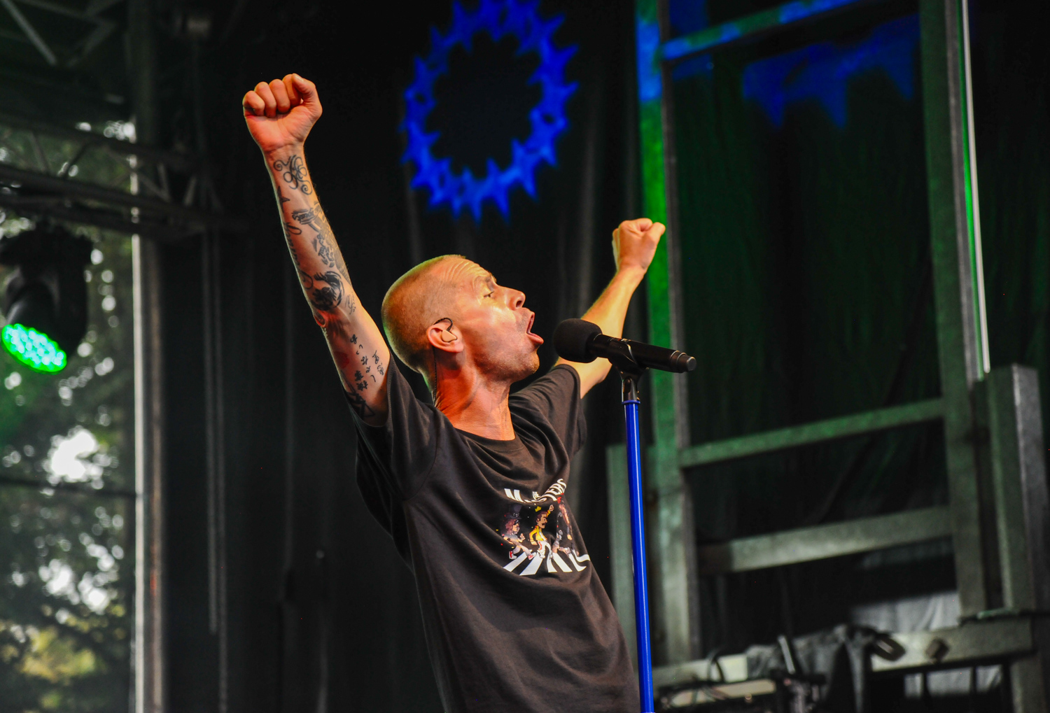 Sam Gooris @ Vlaanderen Zingt Deurne, picture 10, photographed by Peter Minnebo - FrontView Magazine