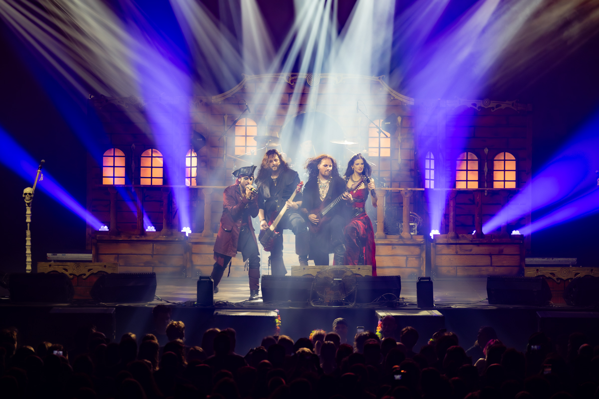 Visions Of Atlantis @ Pirate Metal Party, picture 11, photographed by Dorien Goetschalckx - FrontView Magazine