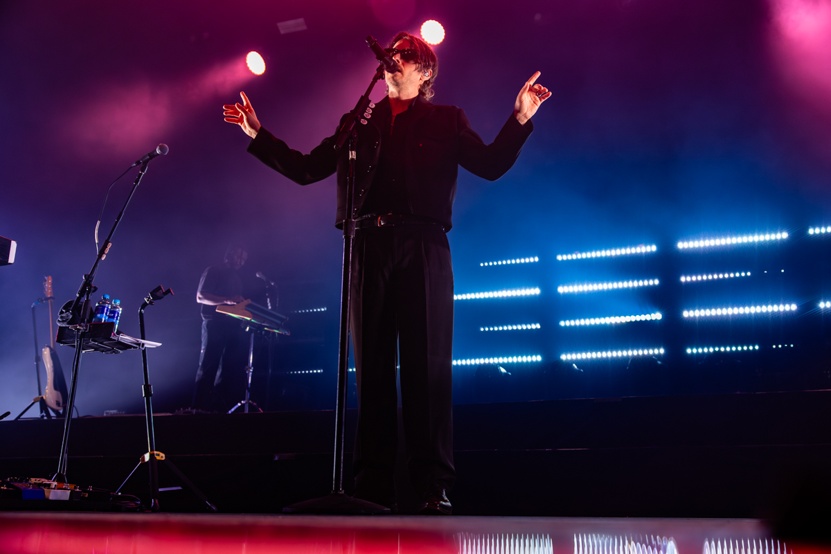 Foster the People @ 013, picture 6, photographed by Dorien Goetschalckx - FrontView Magazine