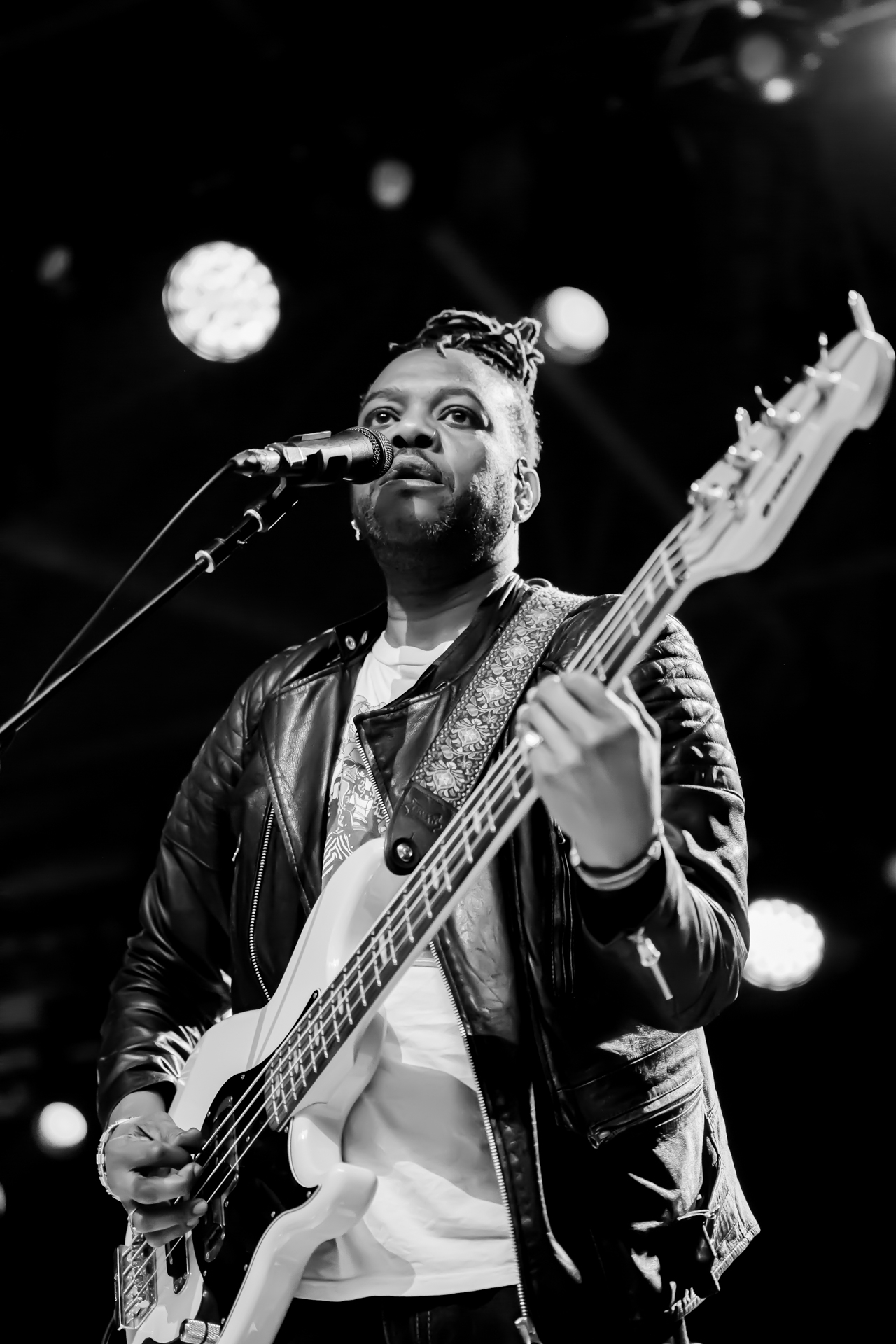 Ben Harper en The Innocent Criminals @ OLT Rivierenhof, picture 9, photographed by Leen Verlinden - FrontView Magazine