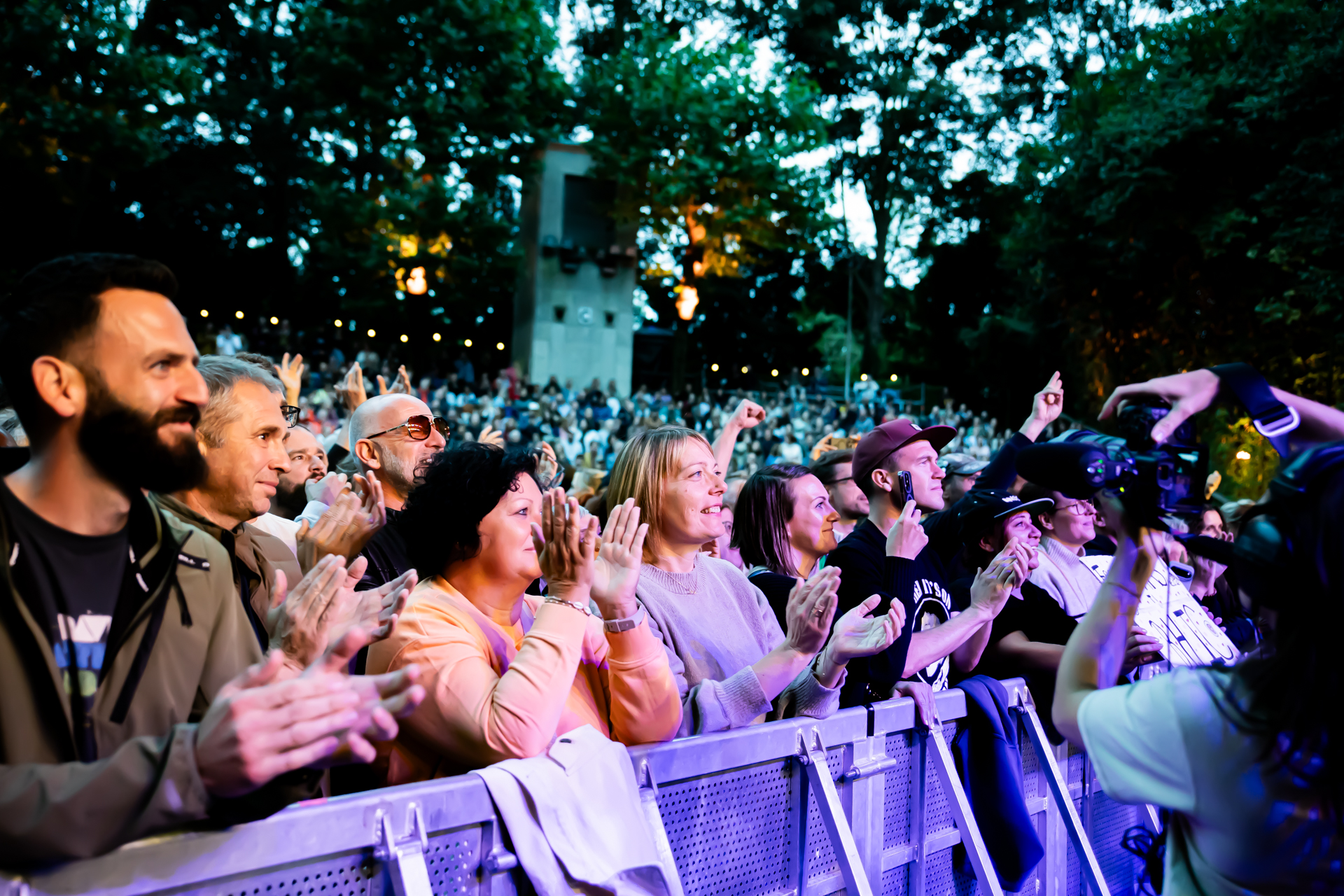 Ben Harper en The Innocent Criminals @ OLT Rivierenhof, picture 22, photographed by Leen Verlinden - FrontView Magazine