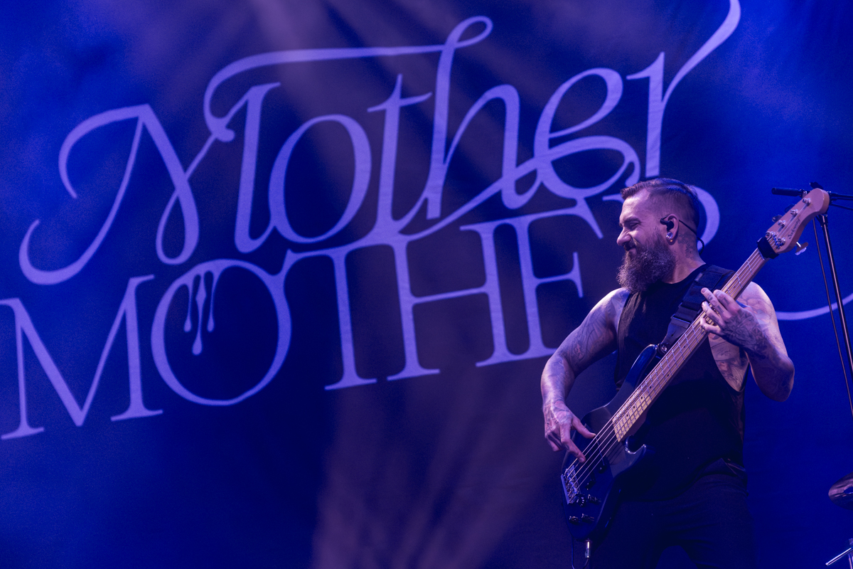 Mother Mother @ 013, picture 6, photographed by Dorien Goetschalckx - FrontView Magazine
