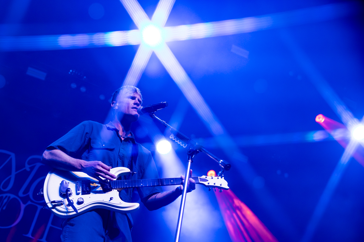 Mother Mother @ 013, picture 11, photographed by Dorien Goetschalckx - FrontView Magazine