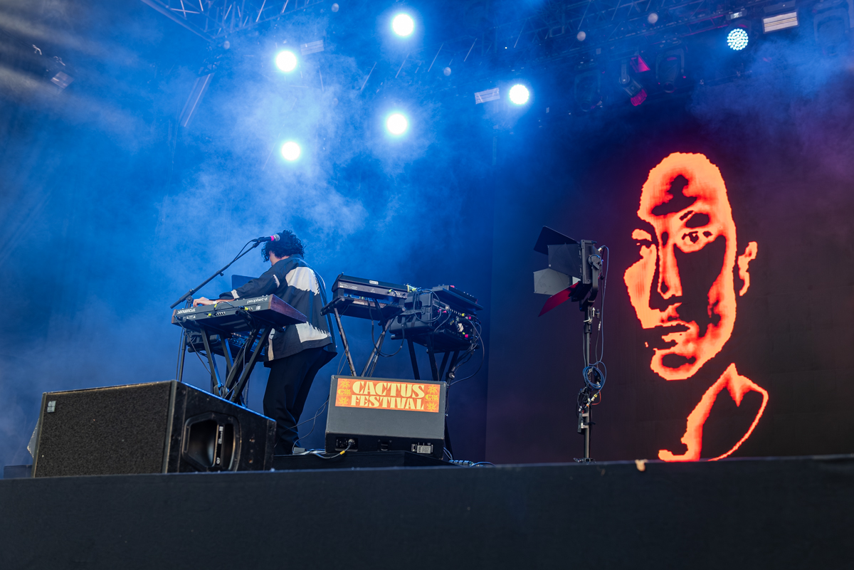 Bolis Pupul @ Cactusfestival, picture 5, photographed by Bart Janssens - FrontView Magazine