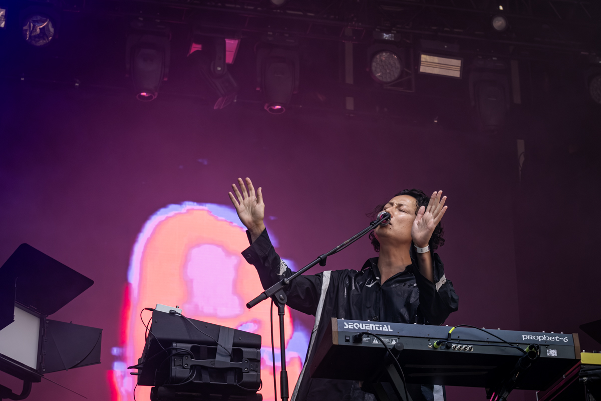 Bolis Pupul @ Cactusfestival, picture 8, photographed by Bart Janssens - FrontView Magazine