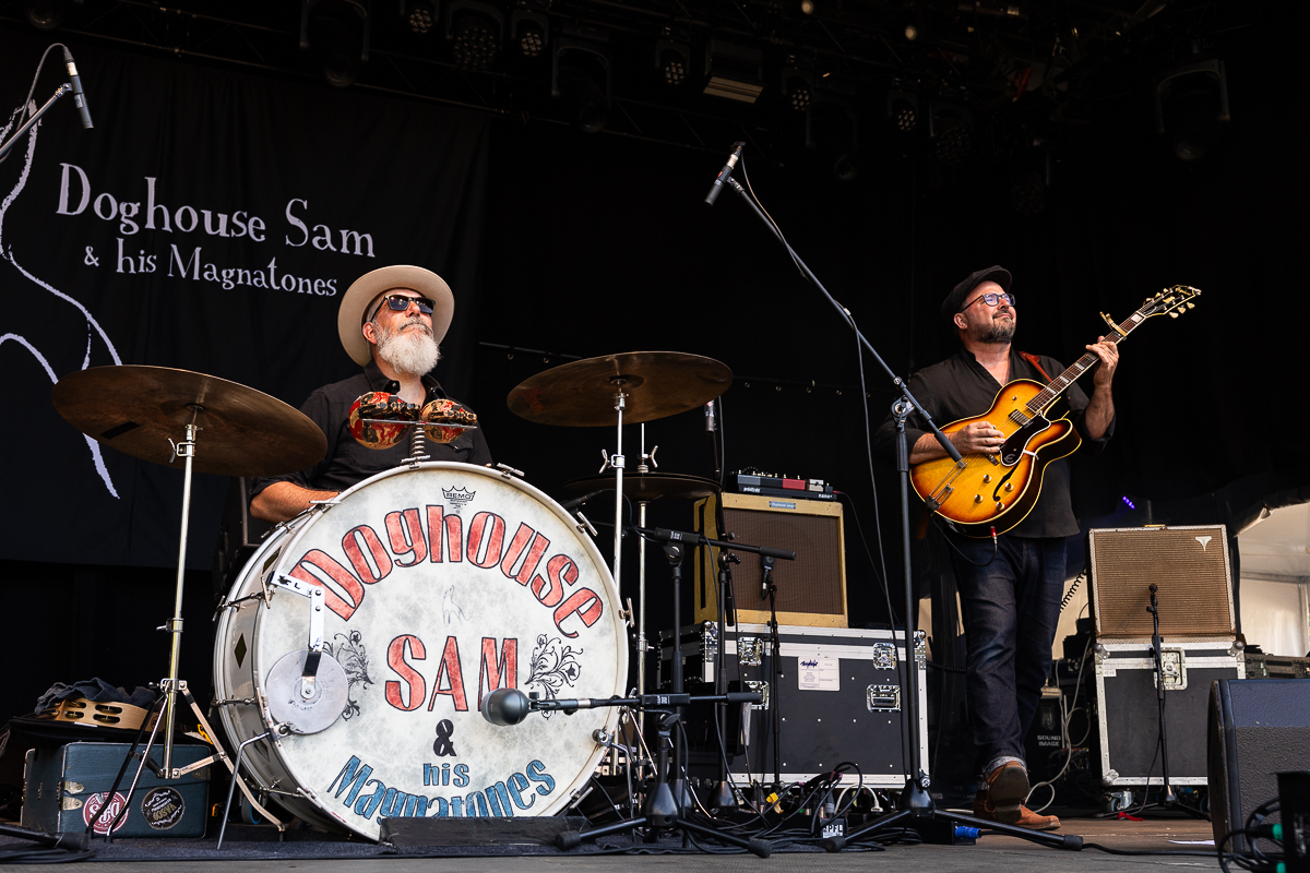 Doghouse Sam & his Magnatones @ Sjock, picture 1, photographed by David Johnson - FrontView Magazine