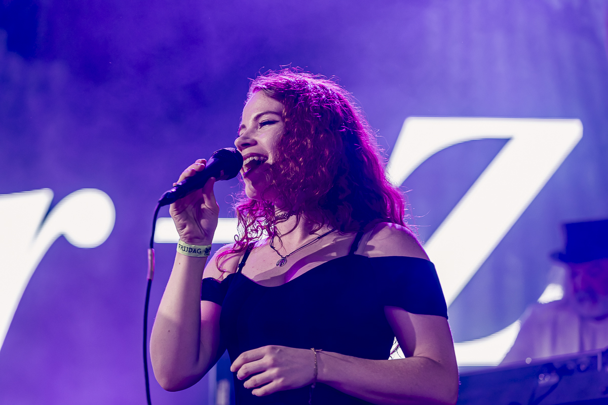Fischer-Z @ Rock Zottegem, picture 6, photographed by Peter Smet - FrontView Magazine