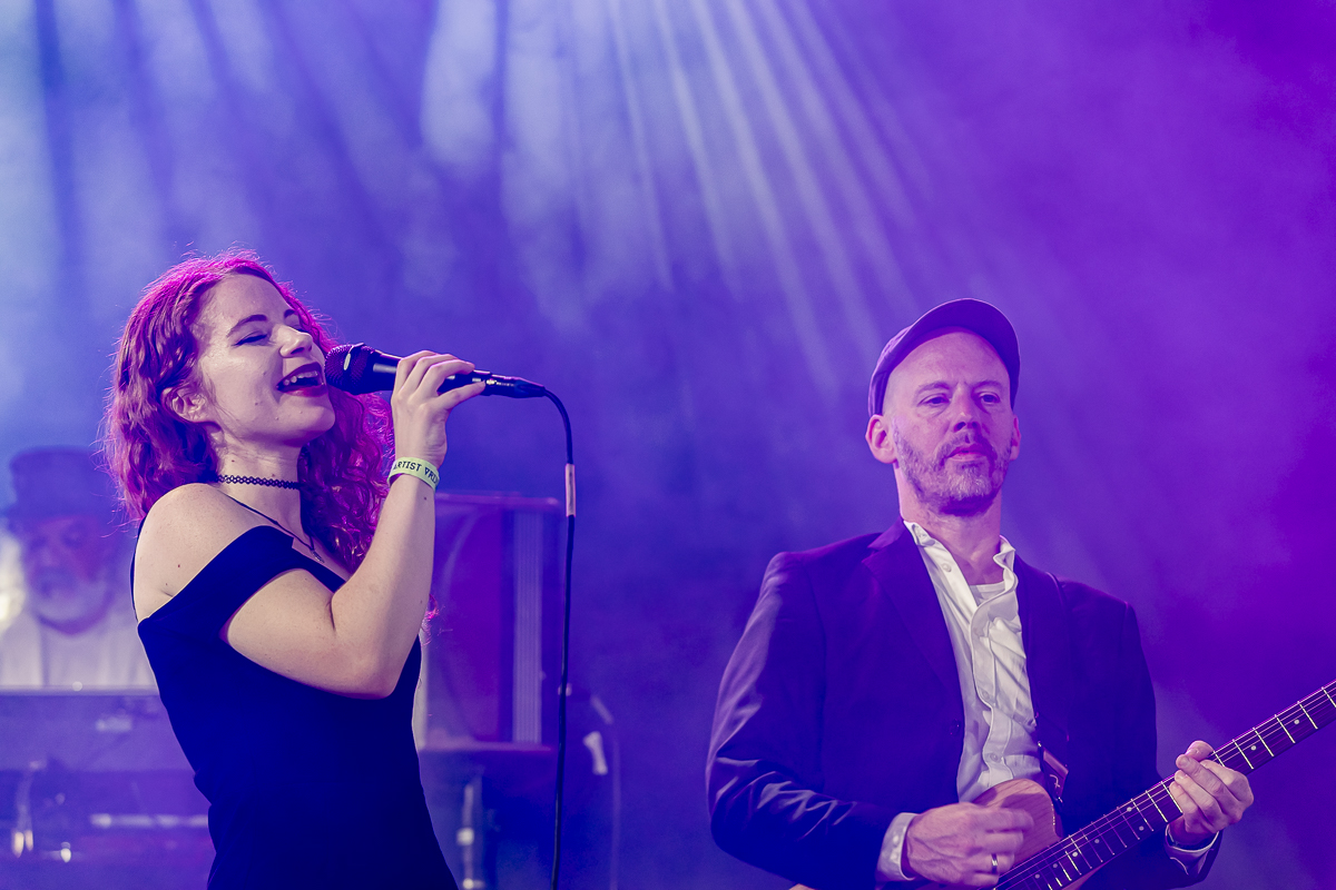 Fischer-Z @ Rock Zottegem, picture 8, photographed by Peter Smet - FrontView Magazine