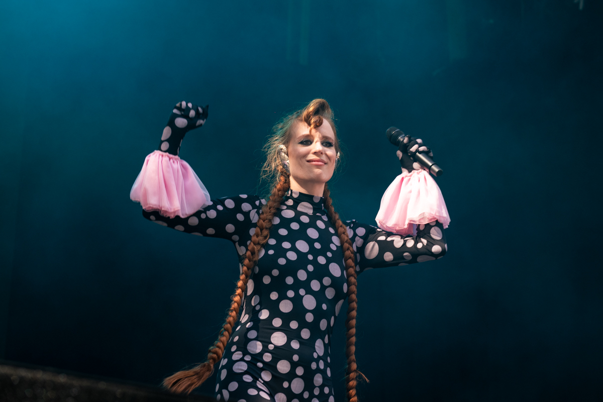 Merol @ Cactusfestival, picture 10, photographed by Bart Janssens - FrontView Magazine