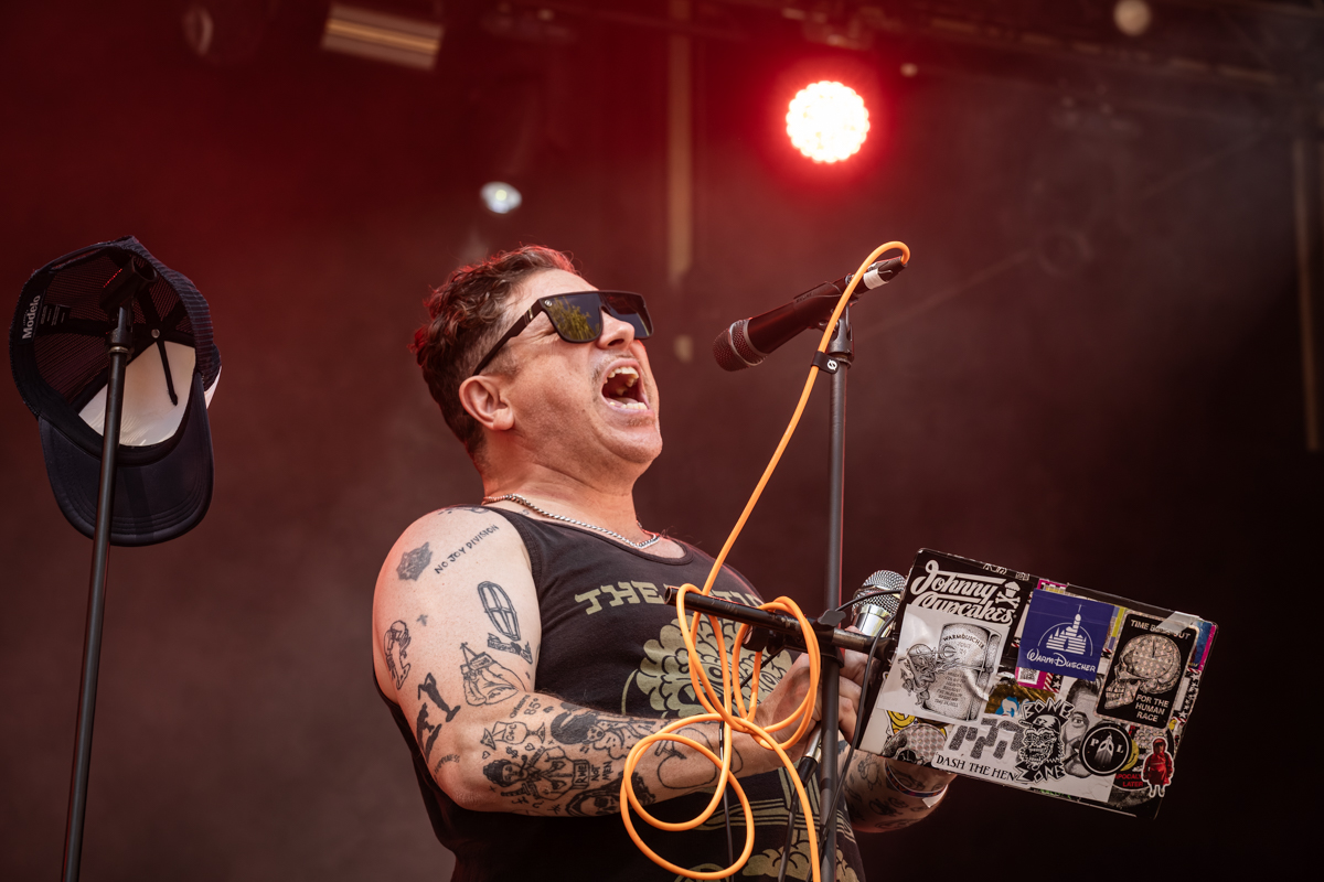 Warmduscher @ Cactusfestival, picture 10, photographed by Bart Janssens - FrontView Magazine