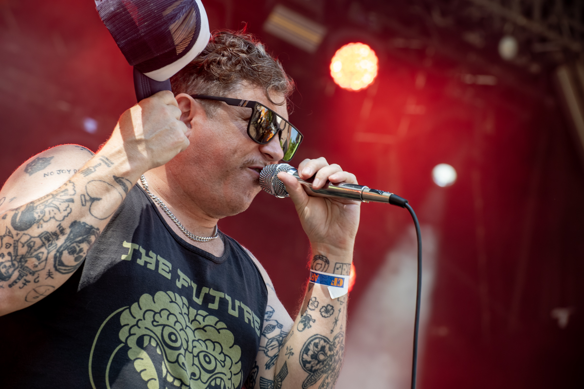 Warmduscher @ Cactusfestival, picture 13, photographed by Bart Janssens - FrontView Magazine