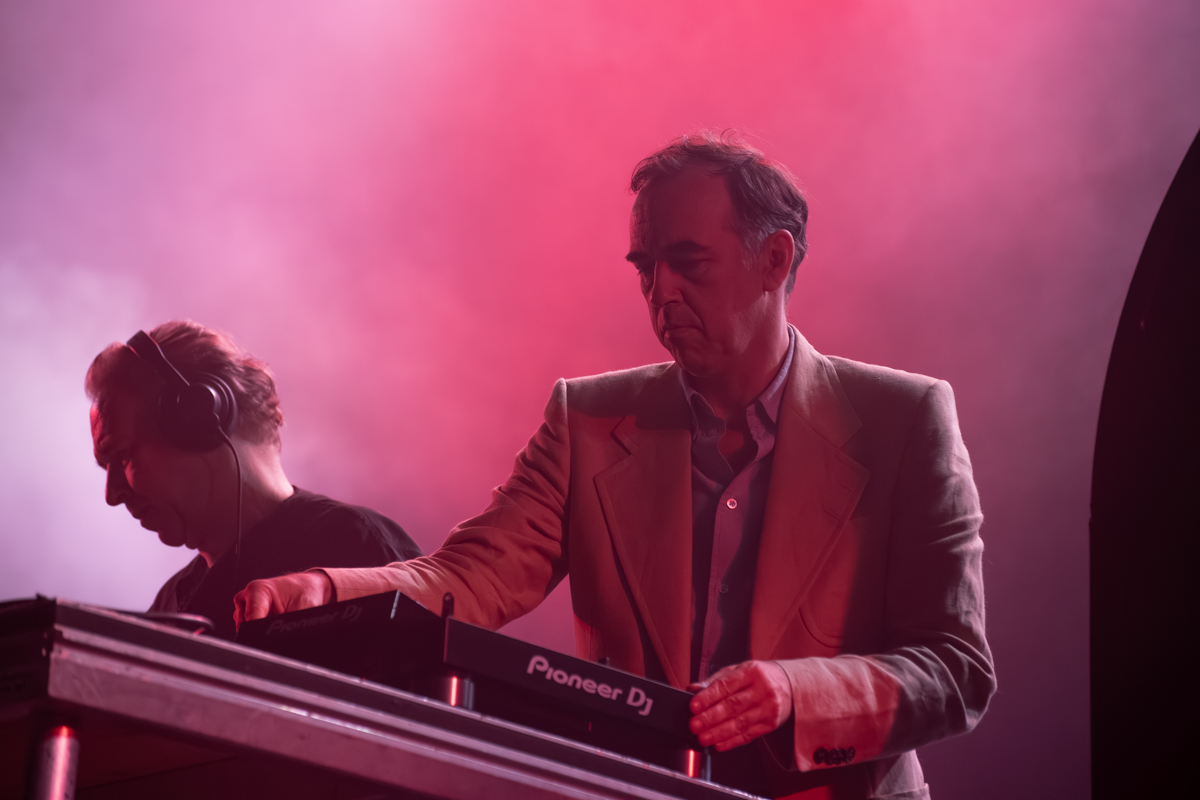 2manydjs @ Cactusfestival, picture 2, photographed by Bart Janssens - FrontView Magazine