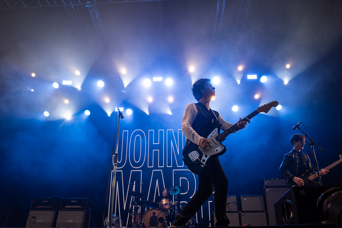 Johnny Marr @ Cactusfestival, foto 4, foto's door Bart Janssens - FrontView Magazine