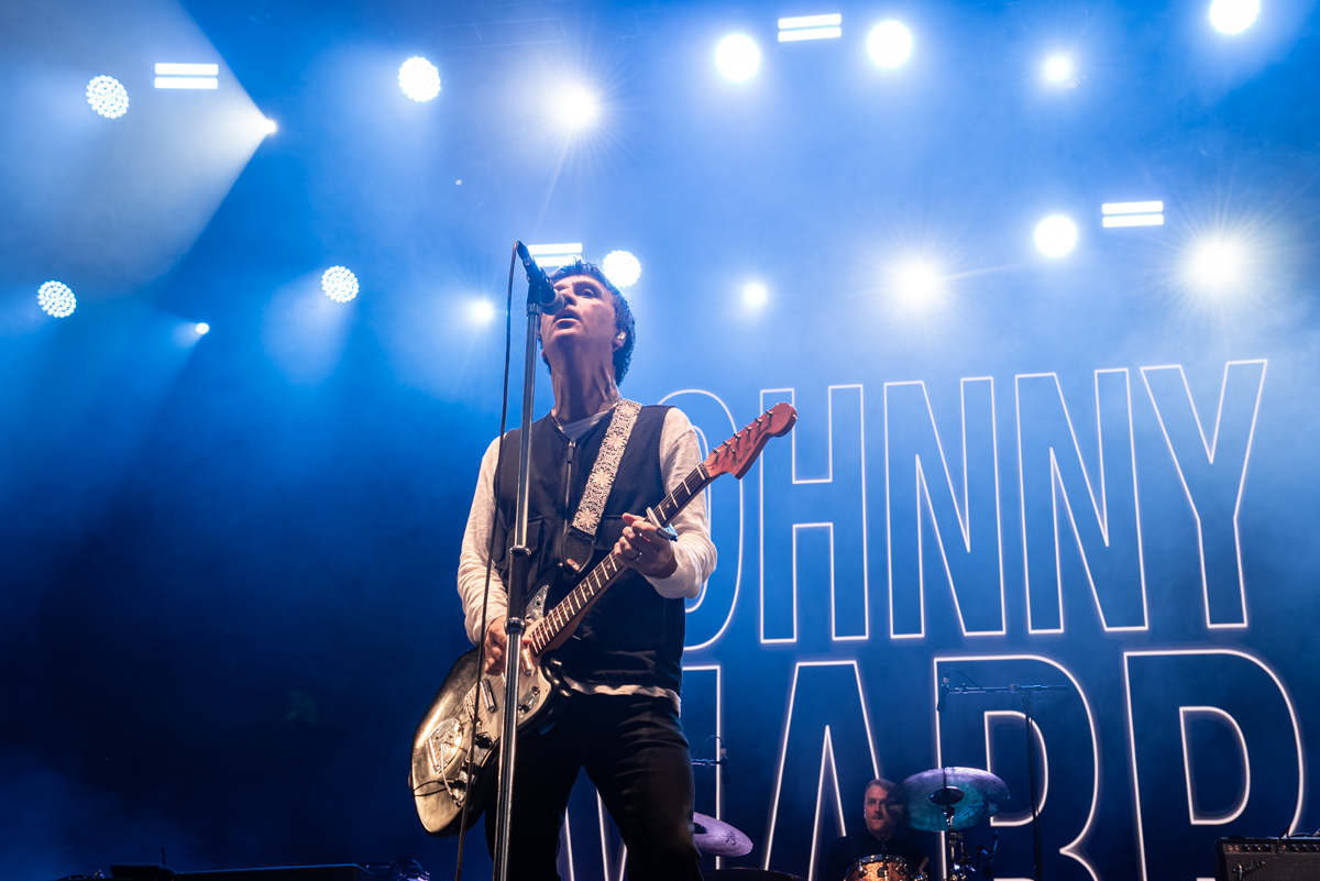 Johnny Marr @ Cactusfestival, foto 6, foto's door Bart Janssens - FrontView Magazine