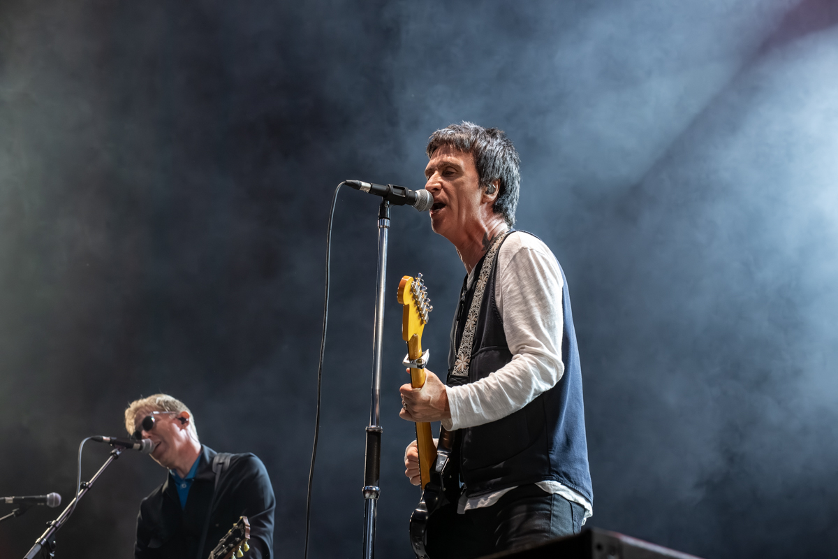 Johnny Marr @ Cactusfestival, foto 12, foto's door Bart Janssens - FrontView Magazine
