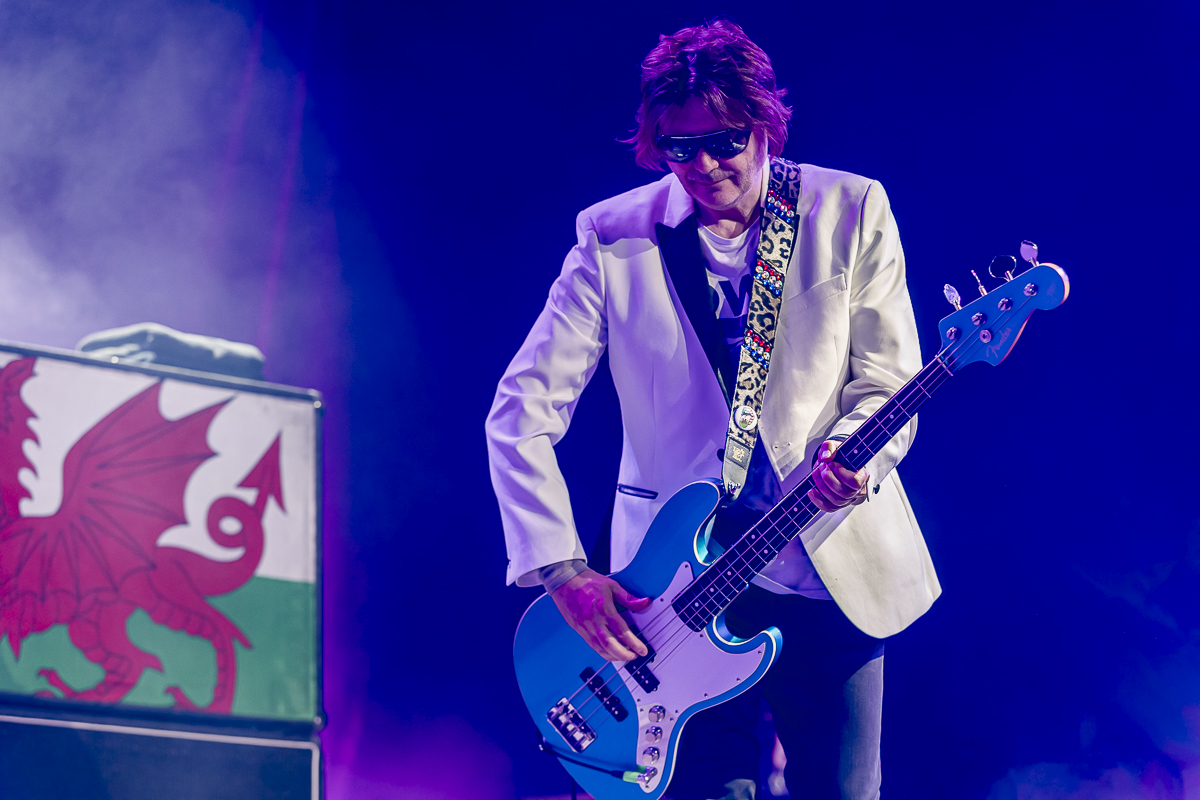 Manic Street Preachers @ Rock Zottegem, picture 4, photographed by Peter Smet - FrontView Magazine